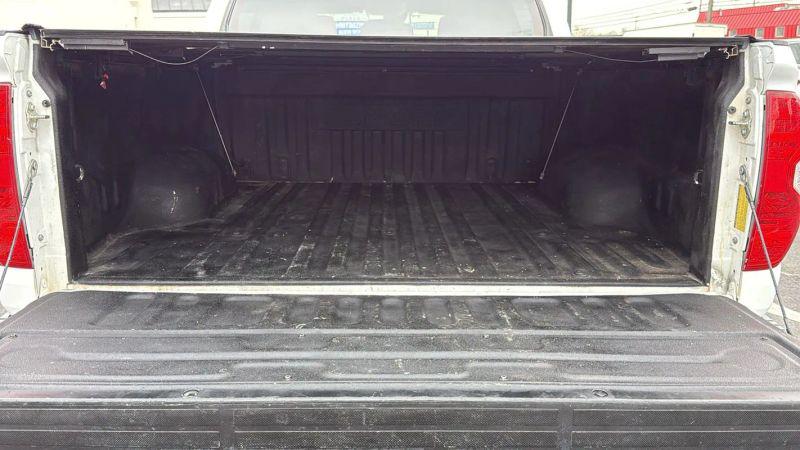 2019 Toyota Tundra SR5 5.7L V8