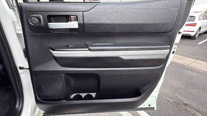 2019 Toyota Tundra SR5 5.7L V8