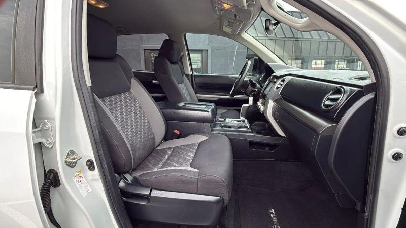 2019 Toyota Tundra SR5 5.7L V8