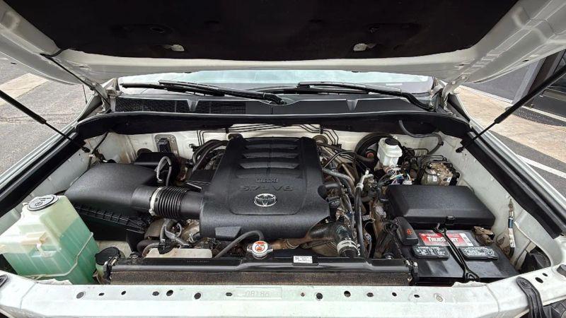 2019 Toyota Tundra SR5 5.7L V8