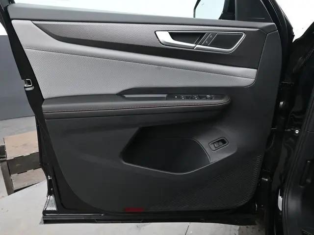 2026 Volkswagen Atlas Peak Edition