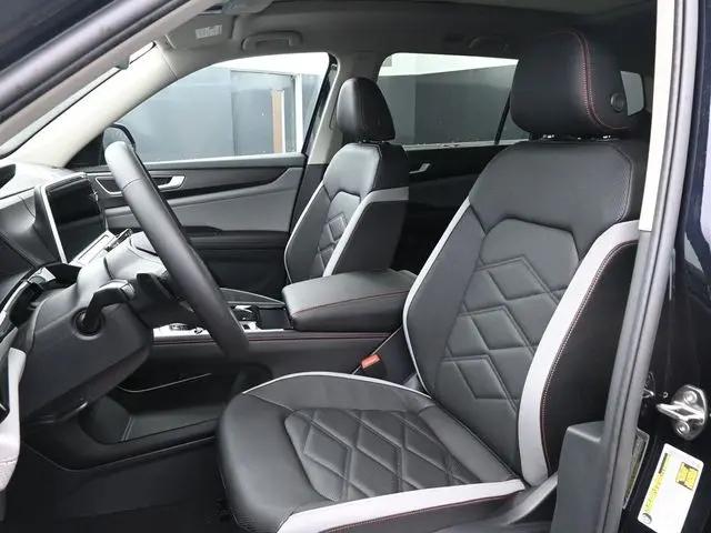 2026 Volkswagen Atlas Peak Edition