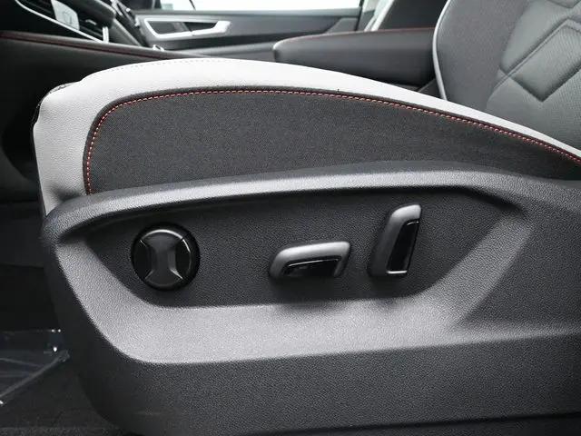 2026 Volkswagen Atlas Peak Edition