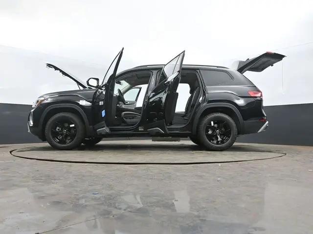 2026 Volkswagen Atlas Peak Edition