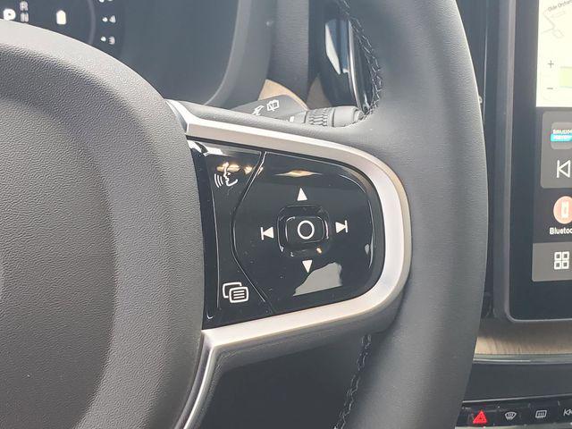 2026 Volvo XC60 B5 Core