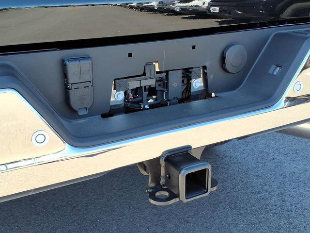2026 GMC Sierra 2500HD Crew Cab, Standard Bed, SLT, 4WD