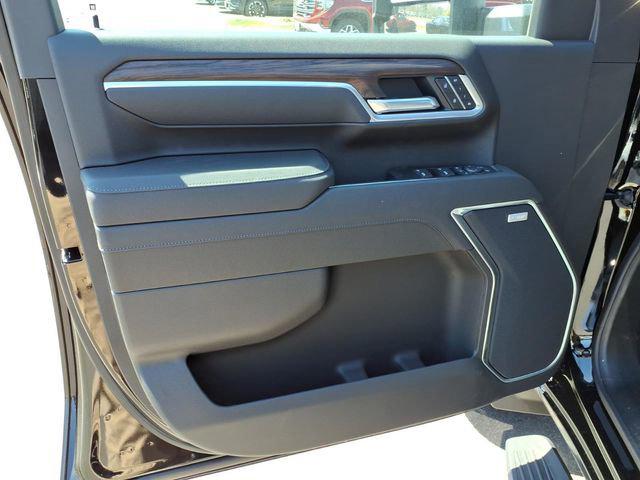 2026 GMC Sierra 2500HD Crew Cab, Standard Bed, SLT, 4WD