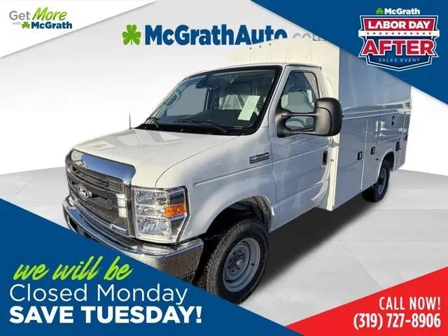 2026 Ford E-350 Cutaway E-Series Cutaway for sale in Hiawatha, IA