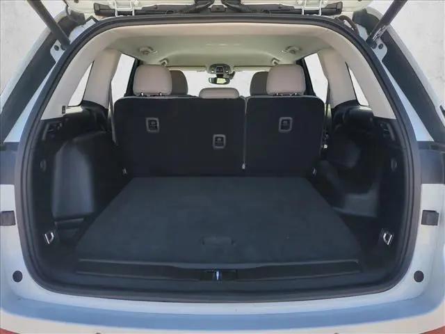 2022 Jeep Grand Cherokee Laredo 4x4