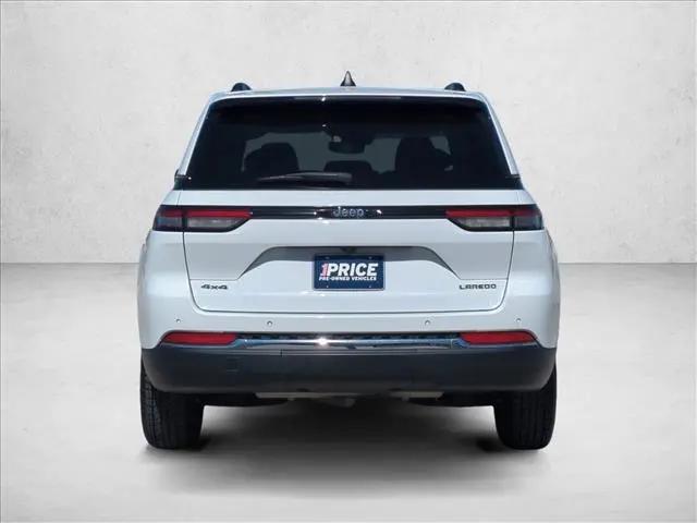 2022 Jeep Grand Cherokee Laredo 4x4