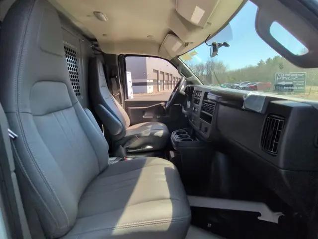 2025 Chevrolet Express Cargo Van RWD 3500 Extended Wheelbase WT