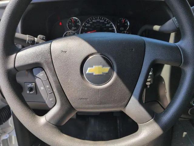 2025 Chevrolet Express Cutaway Work Van