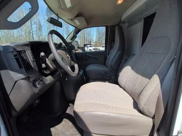 2025 Chevrolet Express Cutaway Work Van