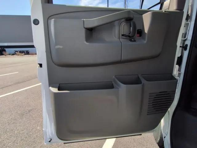 2025 Chevrolet Express Cutaway Work Van