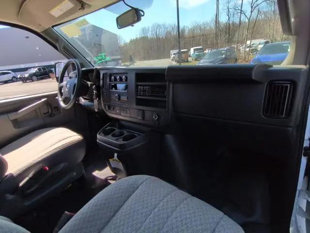 2025 Chevrolet Express Cutaway Work Van