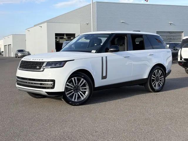 2026 Land Rover Range Rover P530 SE