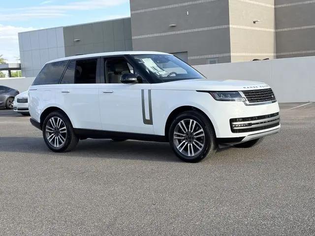 2026 Land Rover Range Rover P530 SE