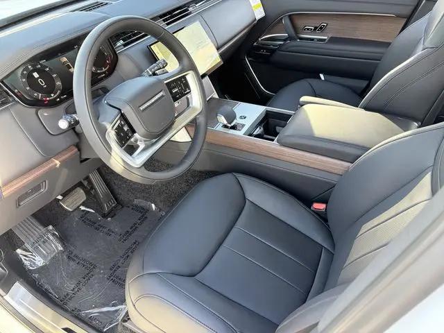 2026 Land Rover Range Rover P530 SE