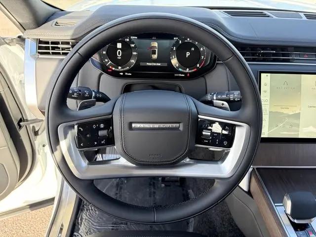 2026 Land Rover Range Rover P530 SE