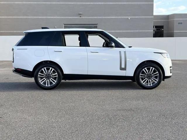 2026 Land Rover Range Rover P530 SE