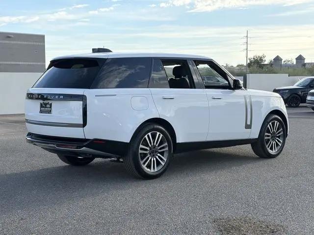 2026 Land Rover Range Rover P530 SE
