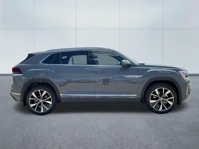 2026 Volkswagen Atlas Cross Sport SEL Premium R-Line