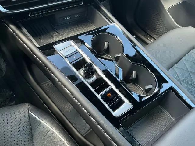 2026 Volkswagen Atlas Cross Sport SEL Premium R-Line