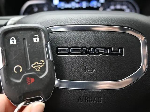 2023 GMC Sierra 2500HD Denali