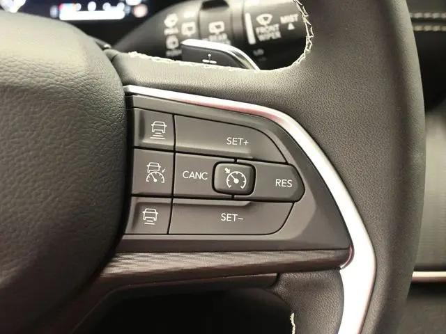 2026 Jeep Grand Cherokee L Altitude 4x4