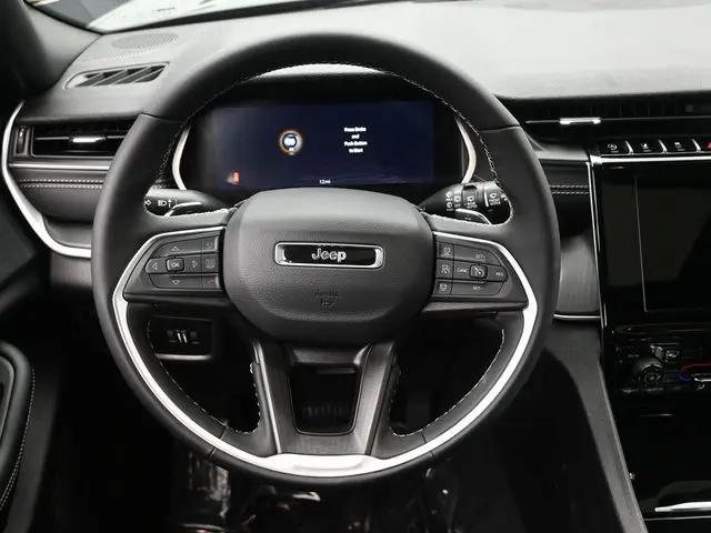 2026 Jeep Grand Cherokee L Altitude 4x4