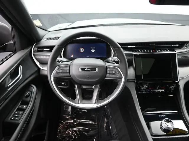 2026 Jeep Grand Cherokee L Altitude 4x4