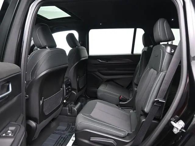 2026 Jeep Grand Cherokee L Altitude 4x4