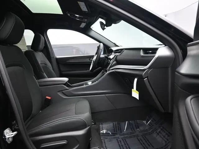 2026 Jeep Grand Cherokee L Altitude 4x4