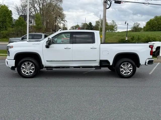 2026 Chevrolet Silverado 2500HD Crew Cab, Standard Bed, High Country, 4WD