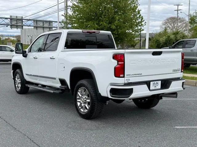 2026 Chevrolet Silverado 2500HD Crew Cab, Standard Bed, High Country, 4WD