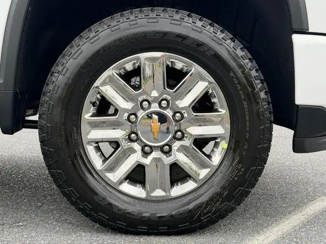 2026 Chevrolet Silverado 2500HD Crew Cab, Standard Bed, High Country, 4WD