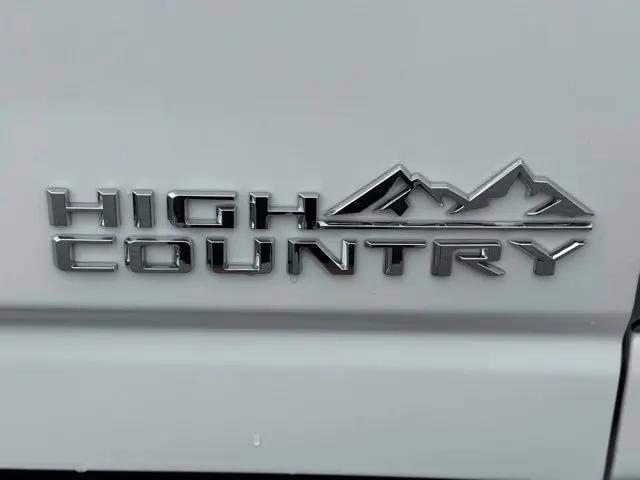 2026 Chevrolet Silverado 2500HD Crew Cab, Standard Bed, High Country, 4WD
