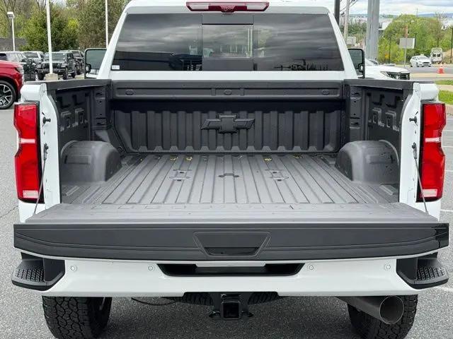 2026 Chevrolet Silverado 2500HD Crew Cab, Standard Bed, High Country, 4WD