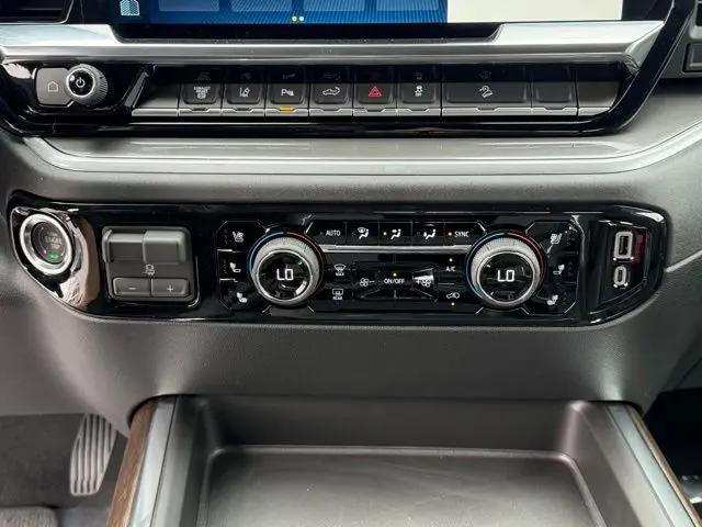 2026 Chevrolet Silverado 2500HD Crew Cab, Standard Bed, High Country, 4WD