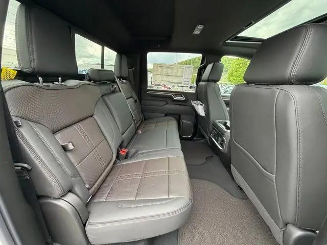 2026 Chevrolet Silverado 2500HD Crew Cab, Standard Bed, High Country, 4WD