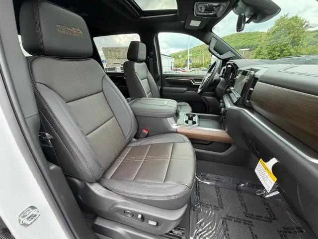 2026 Chevrolet Silverado 2500HD Crew Cab, Standard Bed, High Country, 4WD