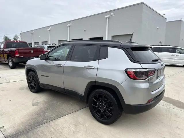 2022 Jeep Compass Altitude FWD
