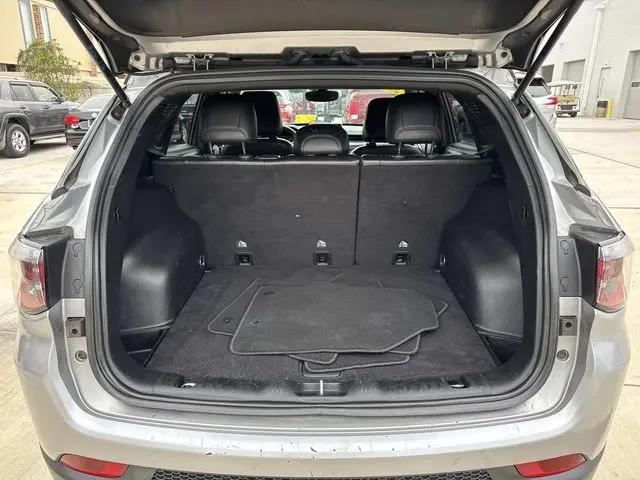 2022 Jeep Compass Altitude FWD