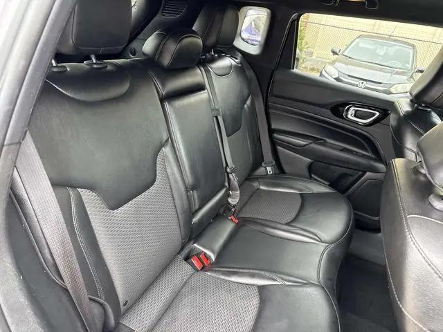 2022 Jeep Compass Altitude FWD