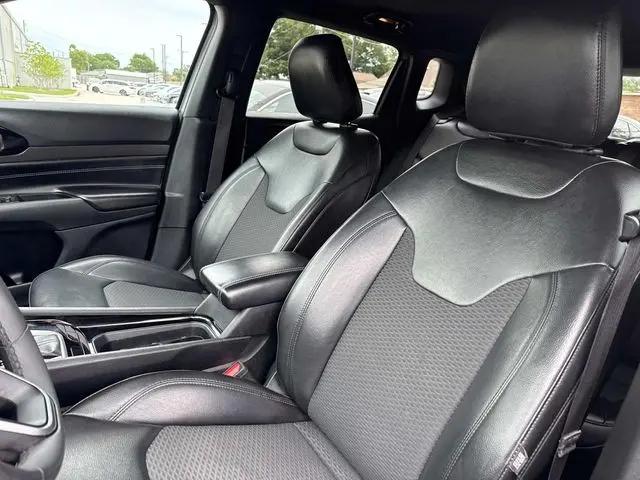 2022 Jeep Compass Altitude FWD