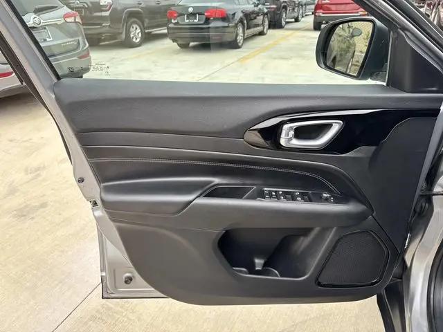 2022 Jeep Compass Altitude FWD