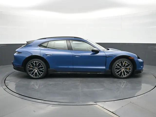 2022 Porsche Taycan Cross Turismo Turbo S