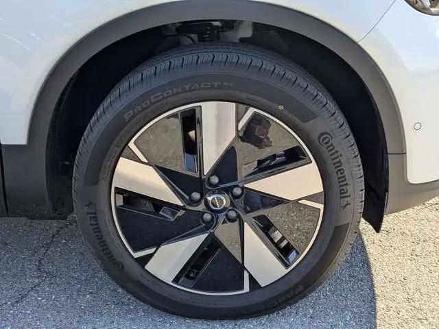 2026 Volvo EX40 Plus, Twin Motor, Fully electric