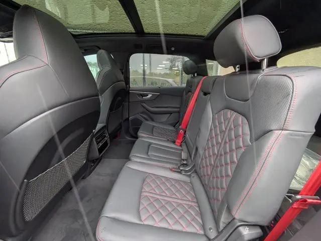 2026 Audi Q7 Prestige TFSI quattro tiptronic