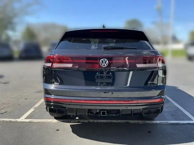 2026 Volkswagen Atlas Cross Sport SEL R-Line Black